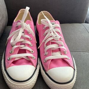 Women’s Pink Converse